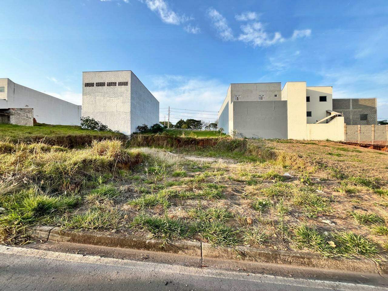 Terreno à venda, no bairro Residencial Alto da Boa Vista em Piracicaba - SP