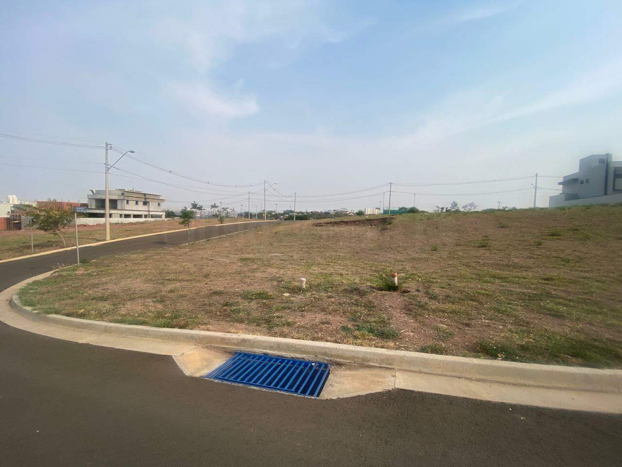 Terreno em Condomínio à venda no Damha II , no bairro Ondas em Piracicaba - SP