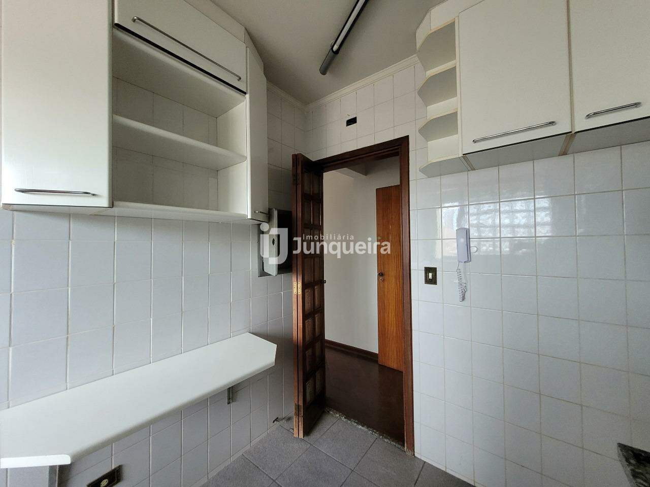 Apartamento para alugar no Marseille, 3 quartos, 1 vaga, no bairro Alto em Piracicaba - SP
