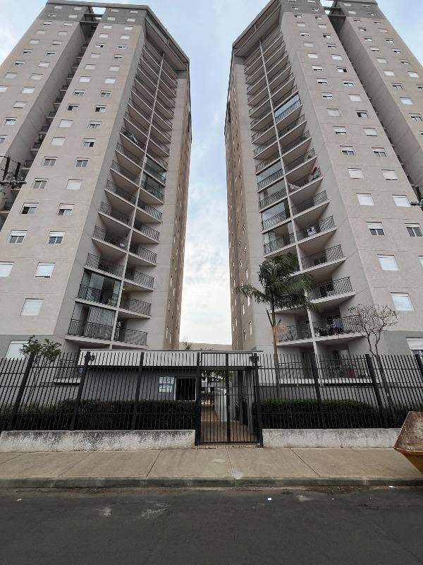 Apartamento à venda no Plaza Mayor, 2 quartos, sendo 1 suíte, 2 vagas, no bairro Paulicéia em Piracicaba - SP