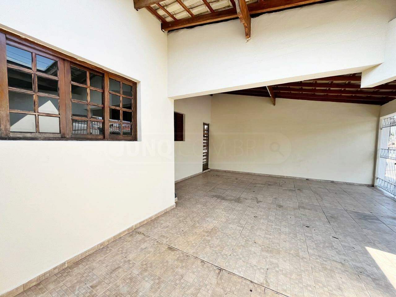 Casa à venda, 3 quartos, sendo 1 suíte, 2 vagas, no bairro Vila Sônia em Piracicaba - SP