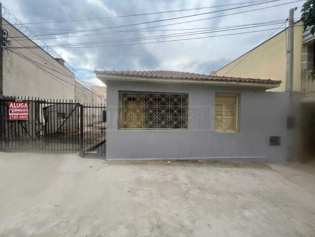 Casa para alugar, 2 quartos, 1 vaga, no bairro Vila Rezende em Piracicaba - SP