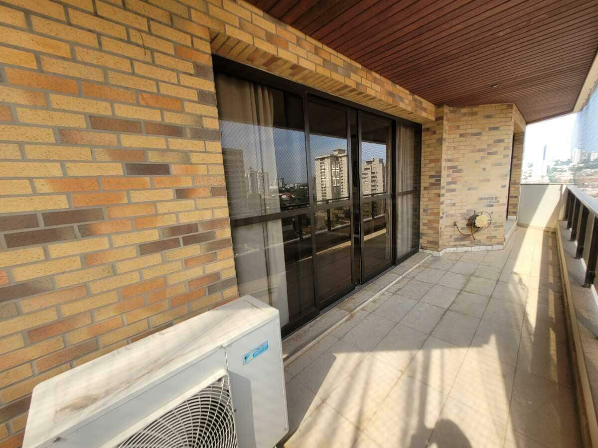 Apartamento para alugar no San Marco, 4 quartos, sendo 3 suítes, 3 vagas, no bairro Centro em Piracicaba - SP