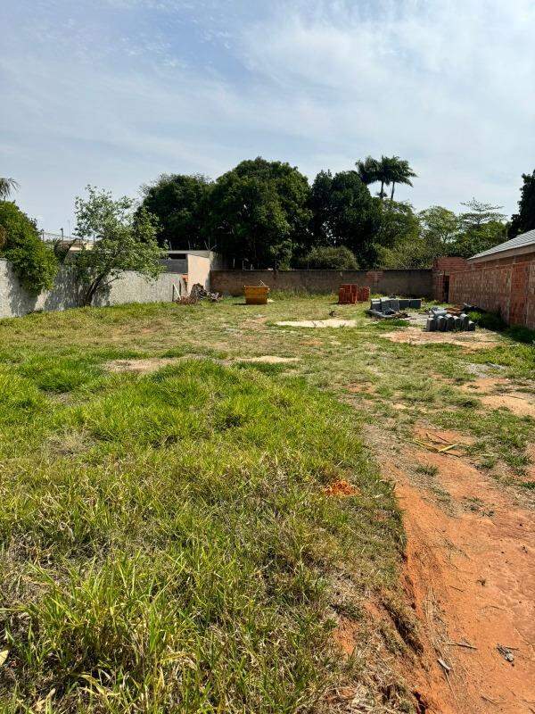 Terreno em Condomínio à venda no Park Campestre , no bairro Campestre em Piracicaba - SP