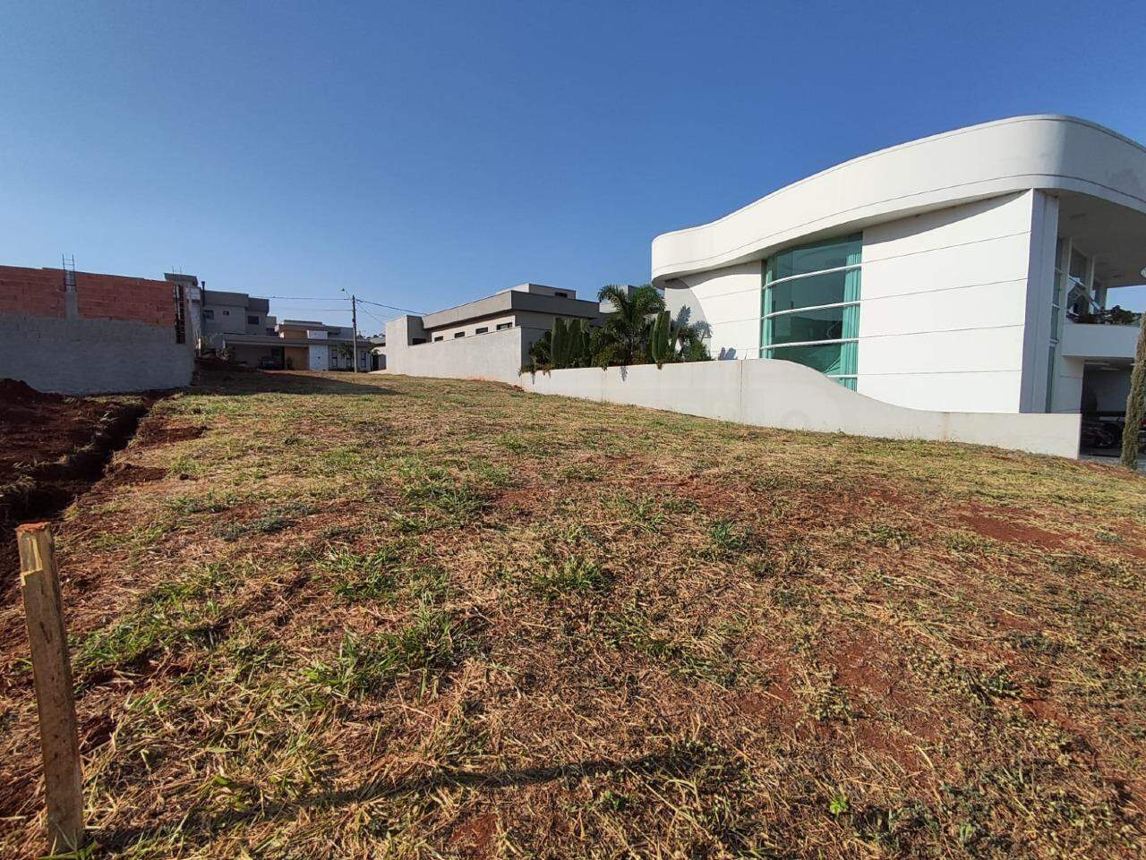 Terreno em Condomínio à venda no Villa Bela Vista, no bairro Santa Rosa em Piracicaba - SP