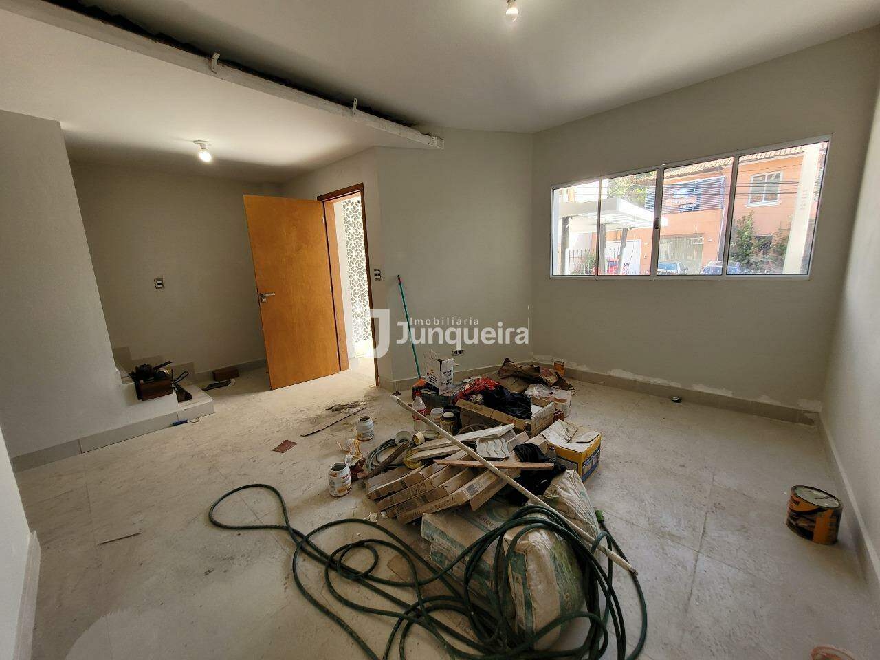 Casa para alugar, 3 quartos, sendo 1 suíte, 1 vaga, no bairro Centro em Piracicaba - SP