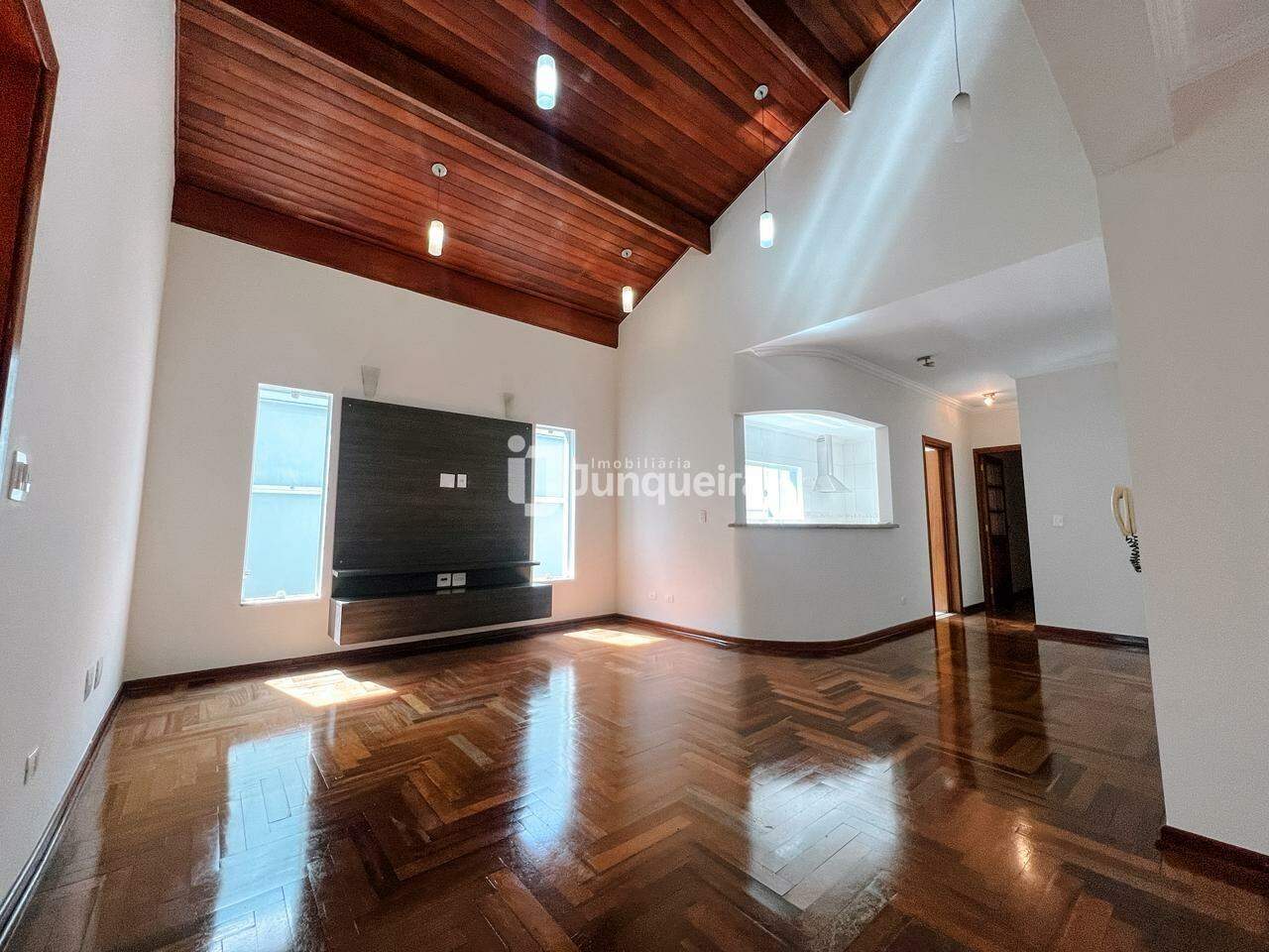 Casa em Condomínio à venda no Terras de Piracicaba IV, 3 quartos, sendo 3 suítes, 4 vagas, no bairro Terras de Piracicaba em Piracicaba - SP