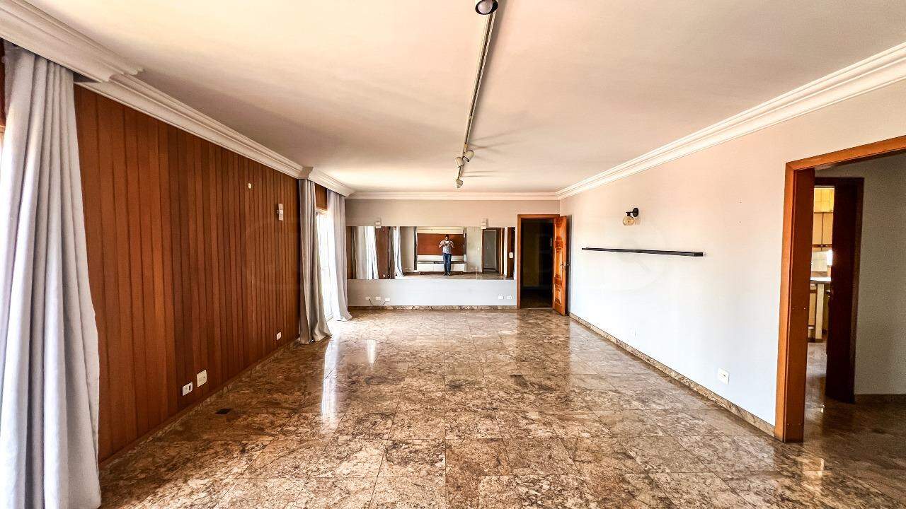 Apartamento à venda no Condomínio Edifício Skorpios, 4 quartos, sendo 1 suíte, 3 vagas, no bairro Alemães em Piracicaba - SP