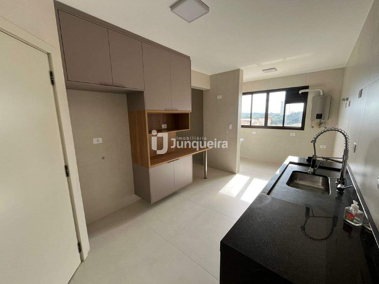 Apartamento para alugar no Edifício Ônix, 3 quartos, sendo 1 suíte, 1 vaga, no bairro Centro em Piracicaba - SP