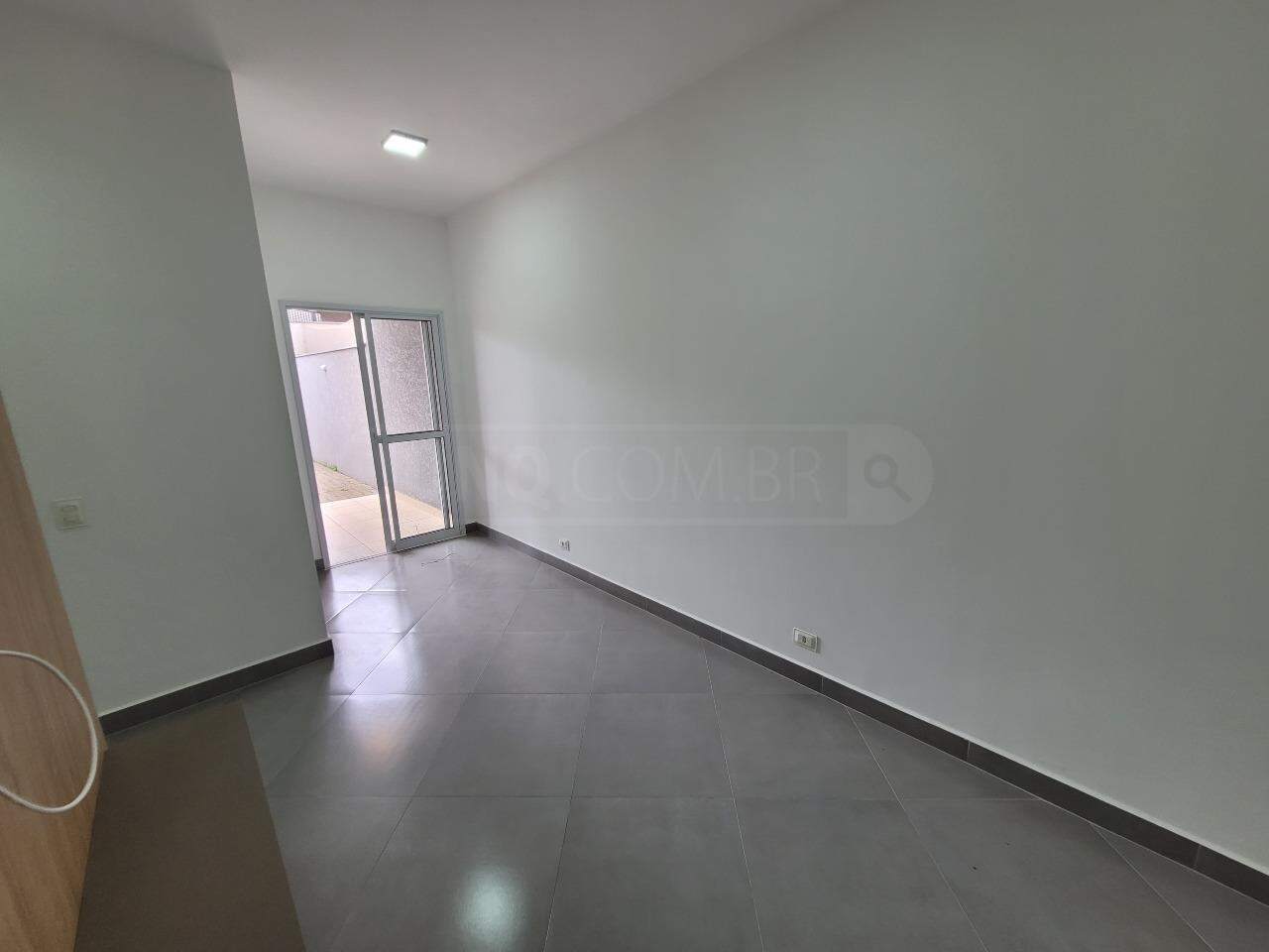 Apartamento para alugar no Plaza Mayor, 2 quartos, sendo 1 suíte, 2 vagas, no bairro Paulicéia em Piracicaba - SP