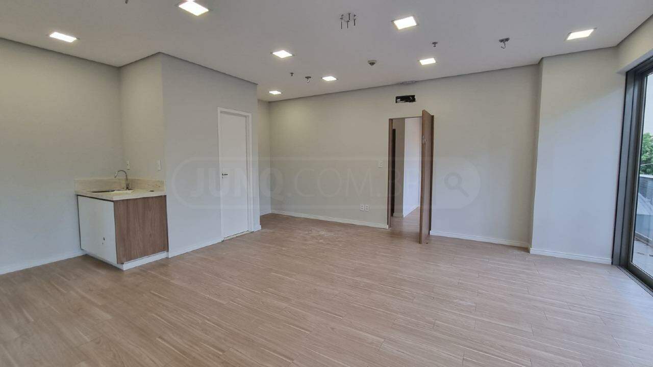 Sala Comercial para alugar, 2 vagas, no bairro Centro em Piracicaba - SP