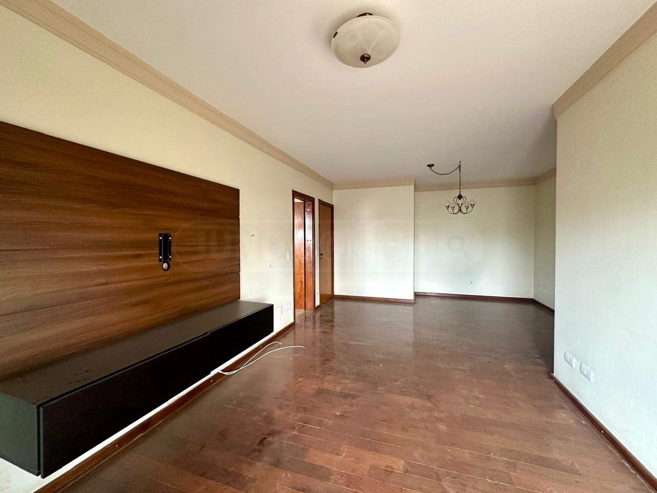 Apartamento à venda no Villa Castelli, 3 quartos, sendo 1 suíte, 2 vagas, no bairro Paulista em Piracicaba - SP