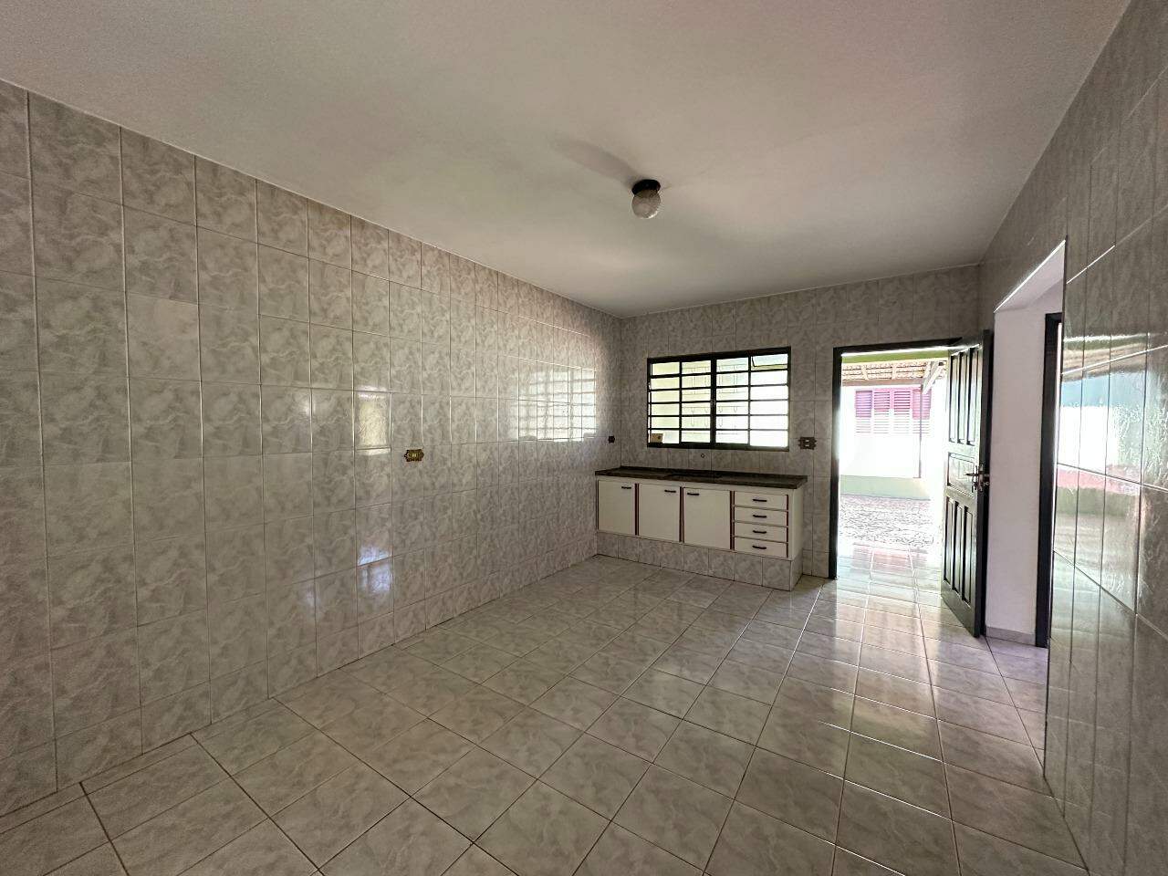 Casa à venda, 4 quartos, 4 vagas, no bairro Vila Bessy em Piracicaba - SP