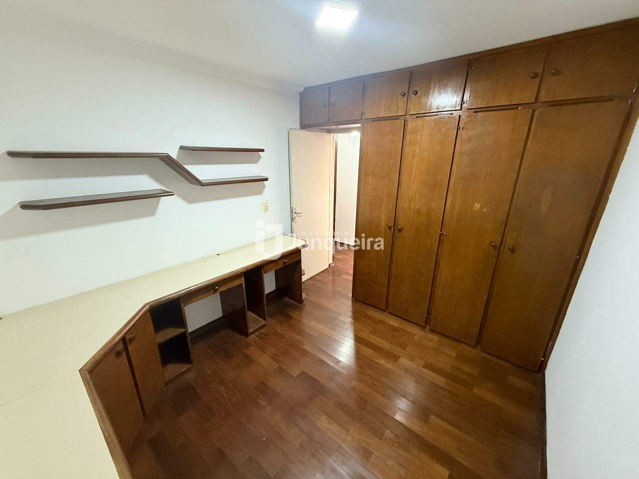 Apartamento para alugar no Jatobá, 2 quartos, 1 vaga, no bairro Nova América em Piracicaba - SP