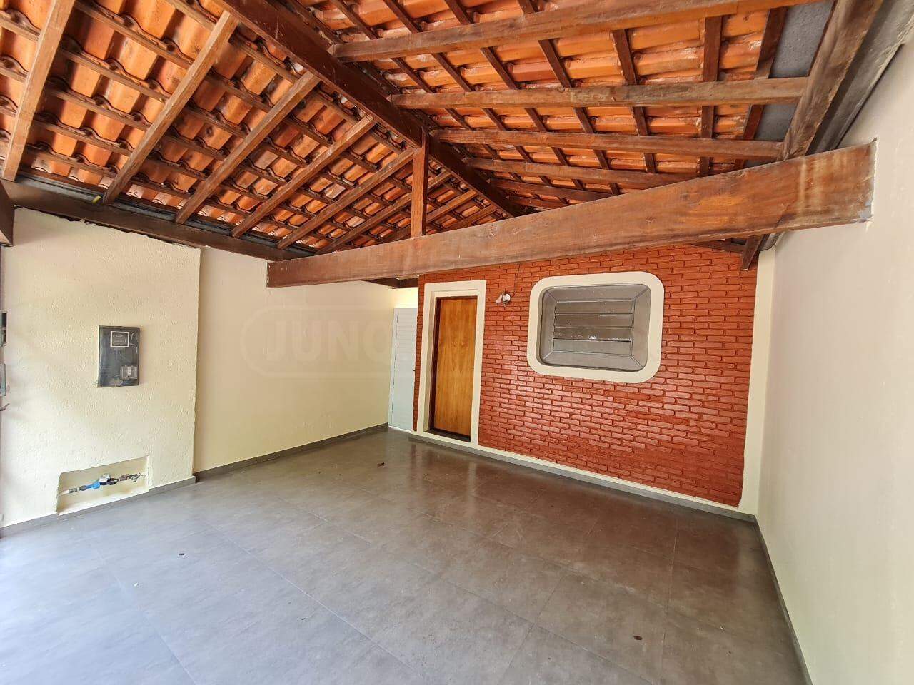 Casa para alugar, 2 quartos, 1 vaga, no bairro São Luiz em Piracicaba - SP