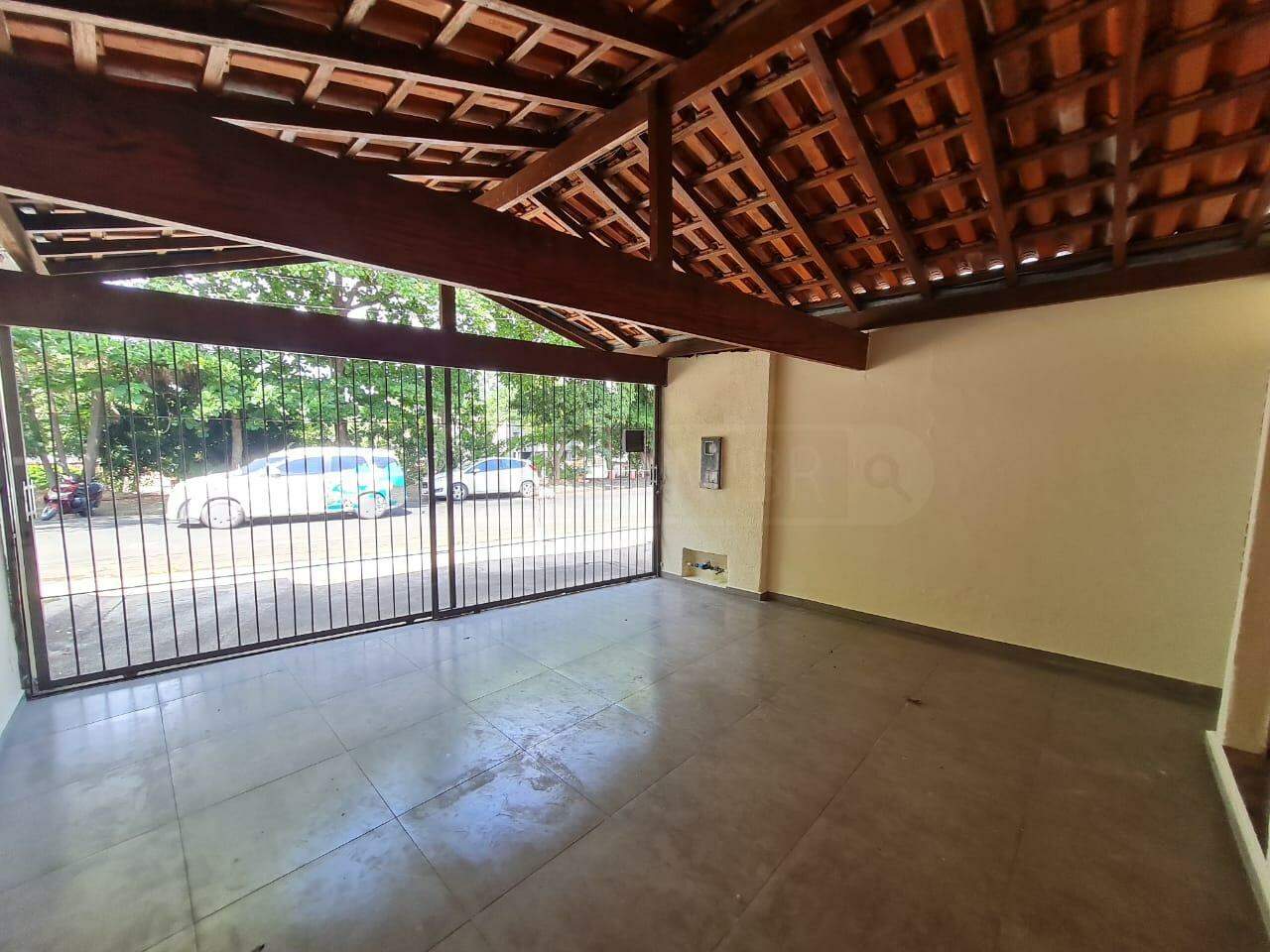 Casa para alugar, 2 quartos, 1 vaga, no bairro São Luiz em Piracicaba - SP