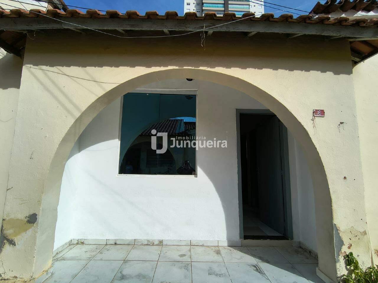 Casa para alugar, 2 quartos, 1 vaga, no bairro Cidade Alta em Piracicaba - SP