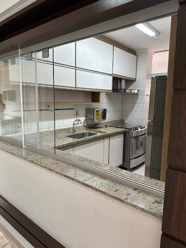 Apartamento para alugar no Edifício Buriti, 2 quartos, sendo 1 suíte, 2 vagas, no bairro Centro em Piracicaba - SP