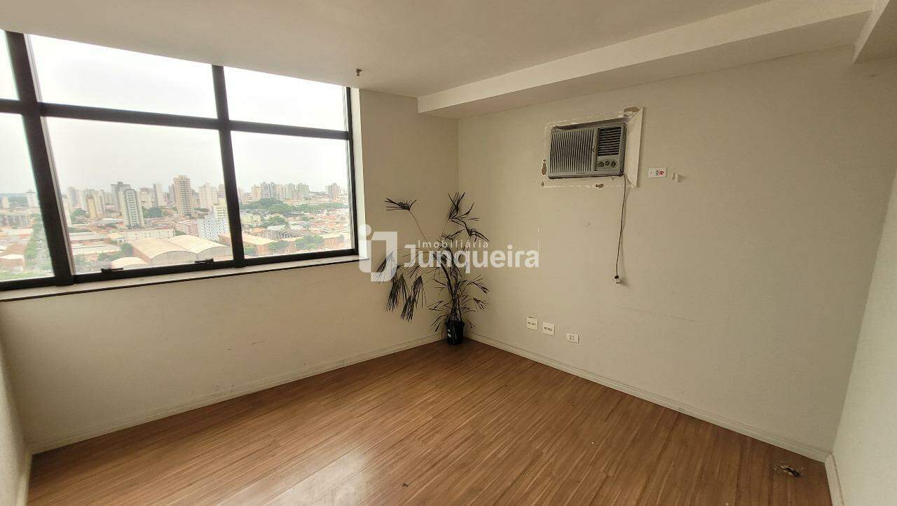 Sala Comercial para alugar, 1 vaga, no bairro Cidade Alta em Piracicaba - SP
