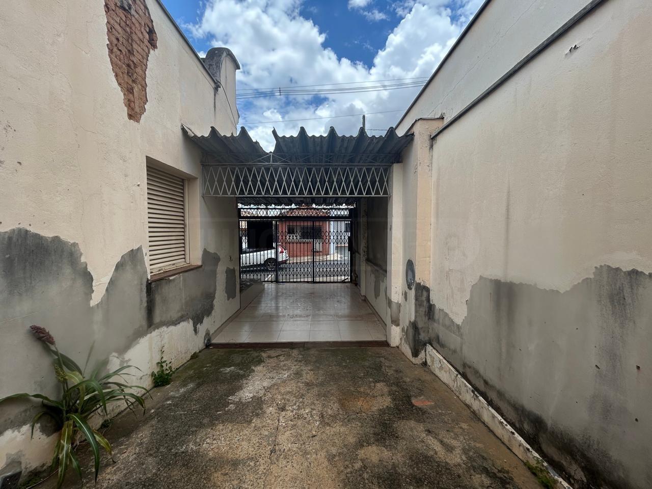 Casa Comercial à venda, 2 quartos, 2 vagas, no bairro Alto em Piracicaba - SP