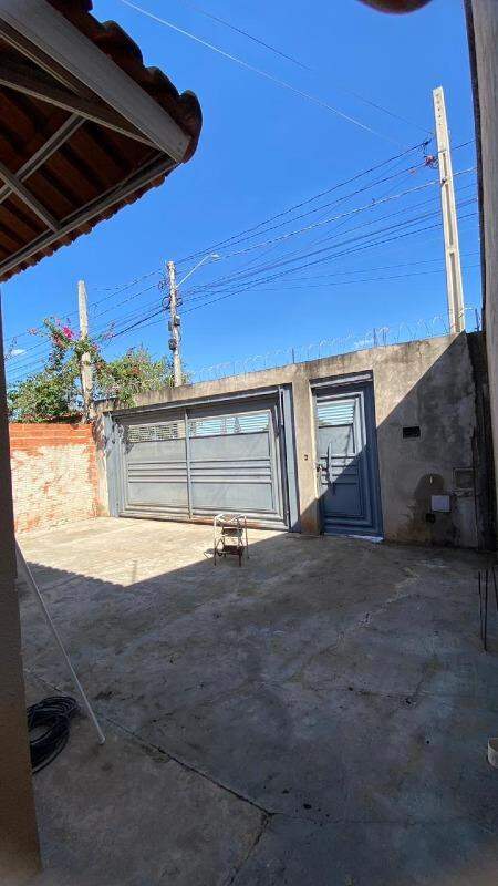 Casa à venda, 2 quartos, 1 vaga, no bairro Água Branca em Piracicaba - SP