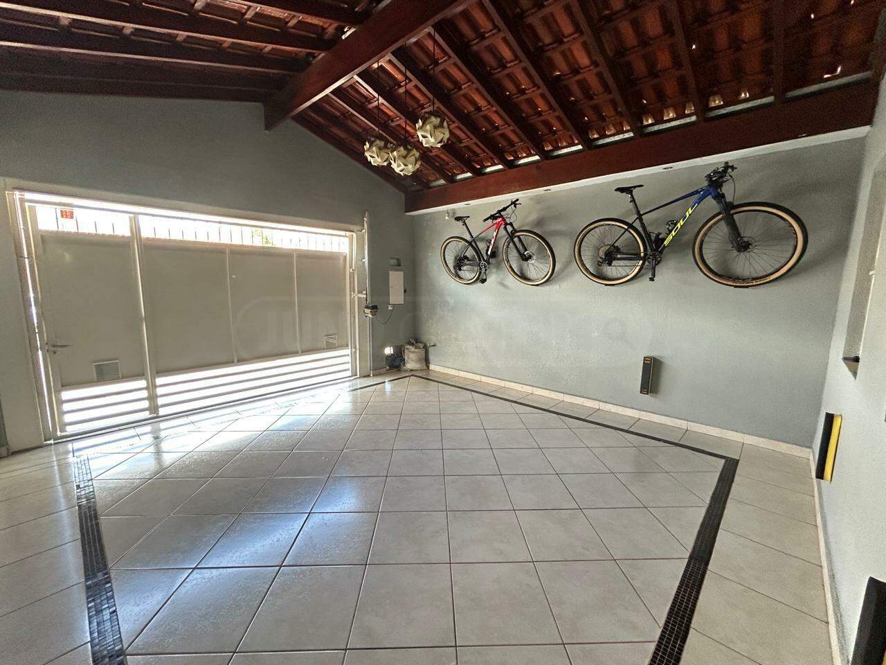 Casa à venda, 2 quartos, sendo 1 suíte, 2 vagas, no bairro Loteamento Santa Rosa em Piracicaba - SP