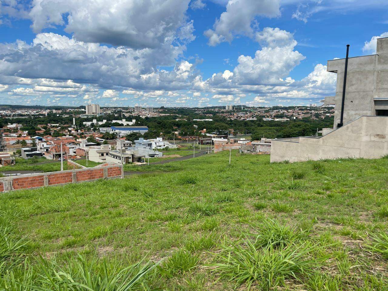 Terreno em Condomínio à venda no Canadá Residencial, no bairro Ondas em Piracicaba - SP