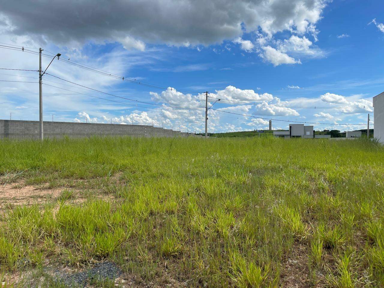 Terreno em Condomínio à venda no Canadá Residencial, no bairro Jardim São Francisco (Ondas) em Piracicaba - SP