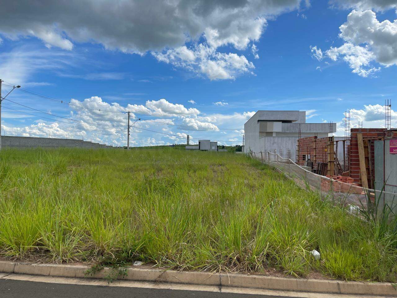 Terreno em Condomínio à venda no Canadá Residencial, no bairro Jardim São Francisco (Ondas) em Piracicaba - SP