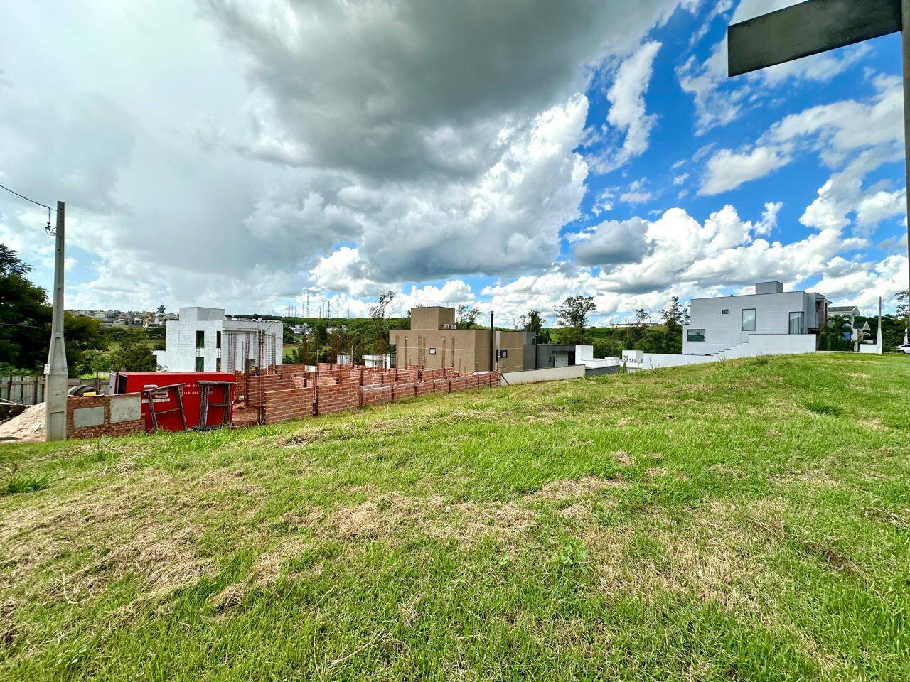 Terreno em Condomínio à venda no Villa Bela Vista, no bairro Santa Rosa em Piracicaba - SP