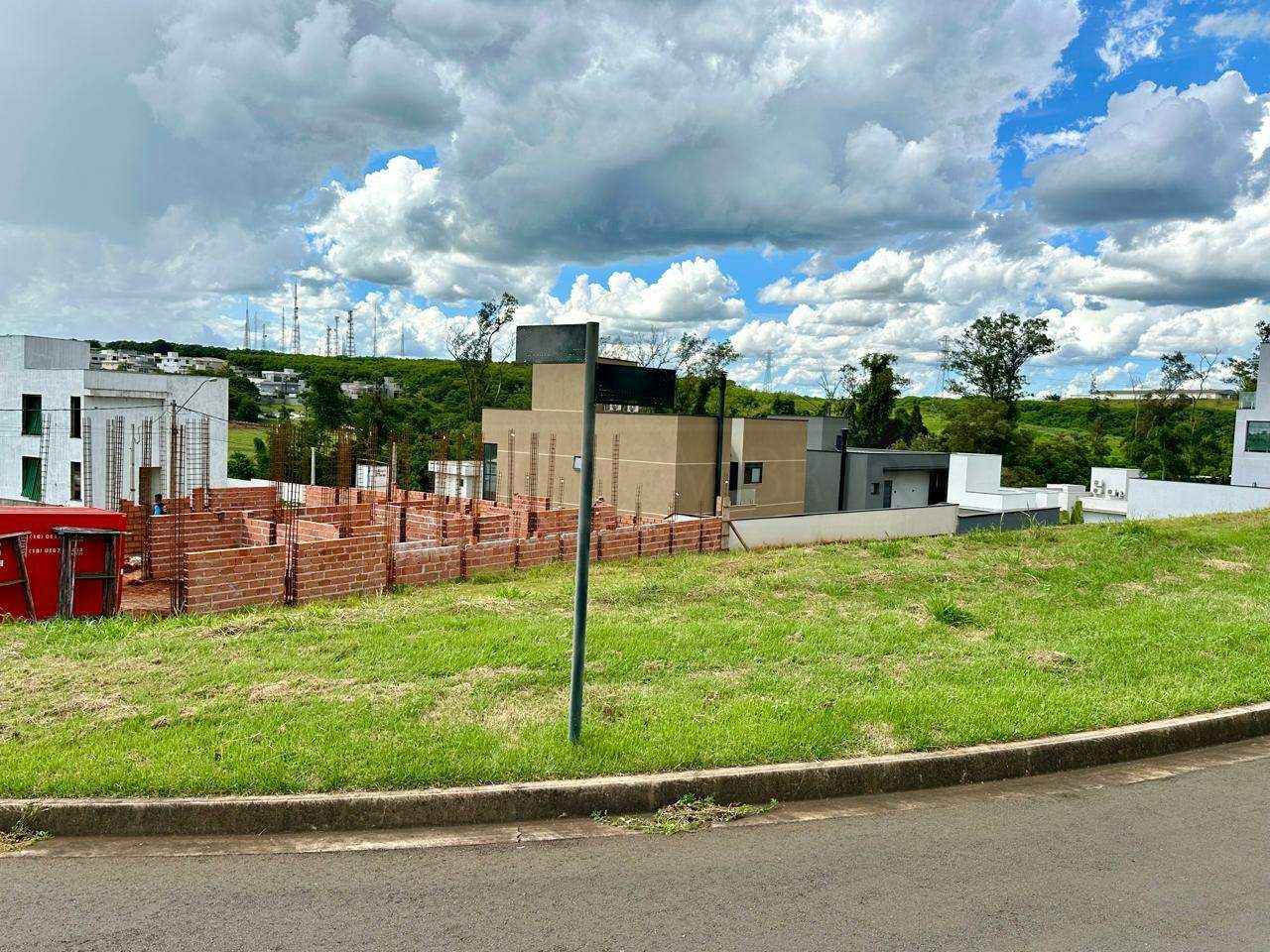 Terreno em Condomínio à venda no Villa Bela Vista, no bairro Santa Rosa em Piracicaba - SP