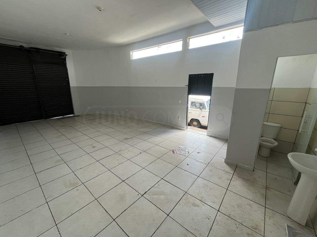 Salão para alugar, no bairro Jardim Oriente em Piracicaba - SP
