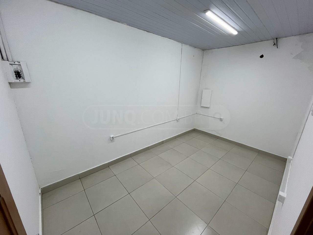 Salão para alugar, no bairro Jardim Ipanema em Piracicaba - SP