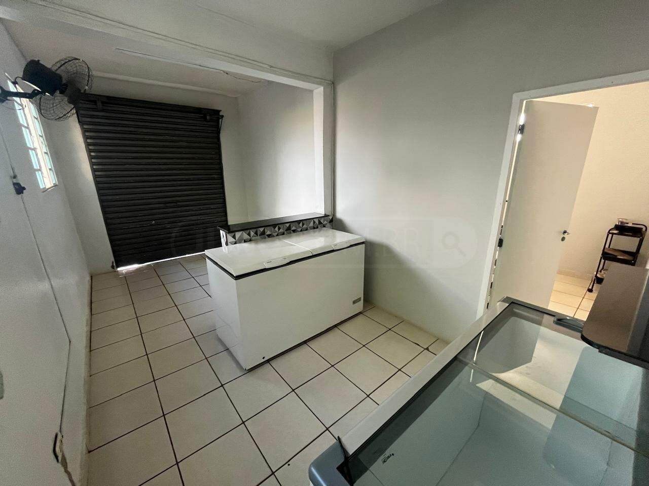 Salão para alugar, no bairro Jardim Santo Antônio em Rio das Pedras - SP
