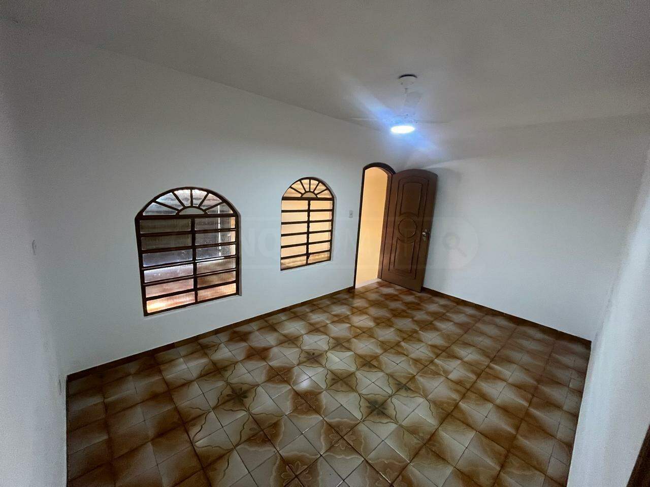Casa para alugar, 2 quartos, no bairro Parque São Jorge em Piracicaba - SP