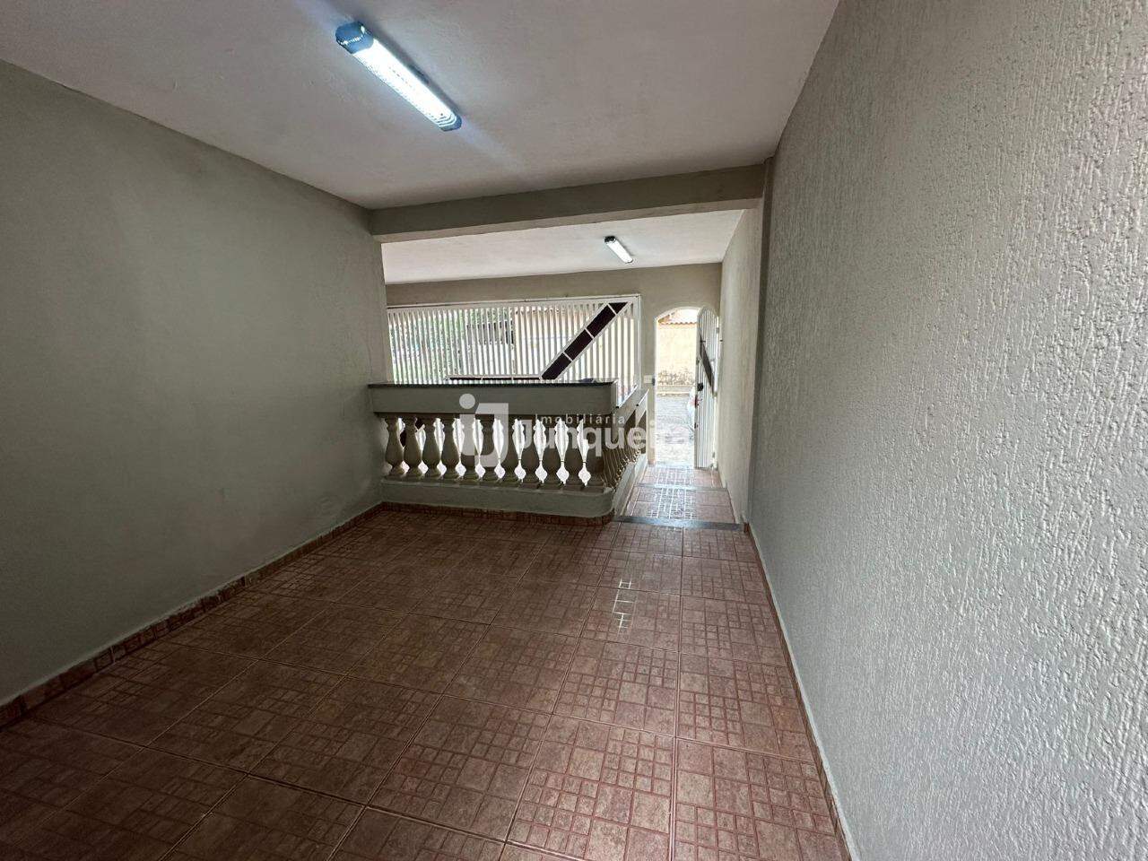 Casa para alugar, 3 quartos, 2 vagas, no bairro Cecap em Piracicaba - SP