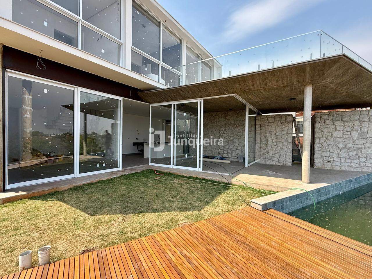 Casa em Condomínio à venda no Villa Bela Vista, 3 quartos, sendo 3 suítes, 4 vagas, no bairro Villa Bela Vista em Piracicaba - SP
