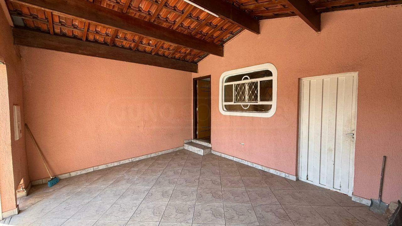 Casa para alugar, 2 quartos, 1 vaga, no bairro Parque Bela Vista em Piracicaba - SP