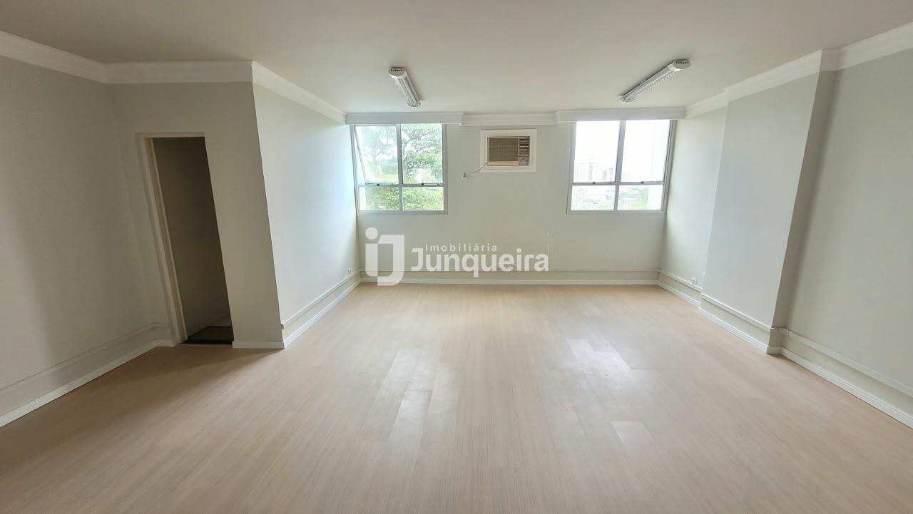 Sala Comercial para alugar, 2 vagas, no bairro Cidade Alta em Piracicaba - SP