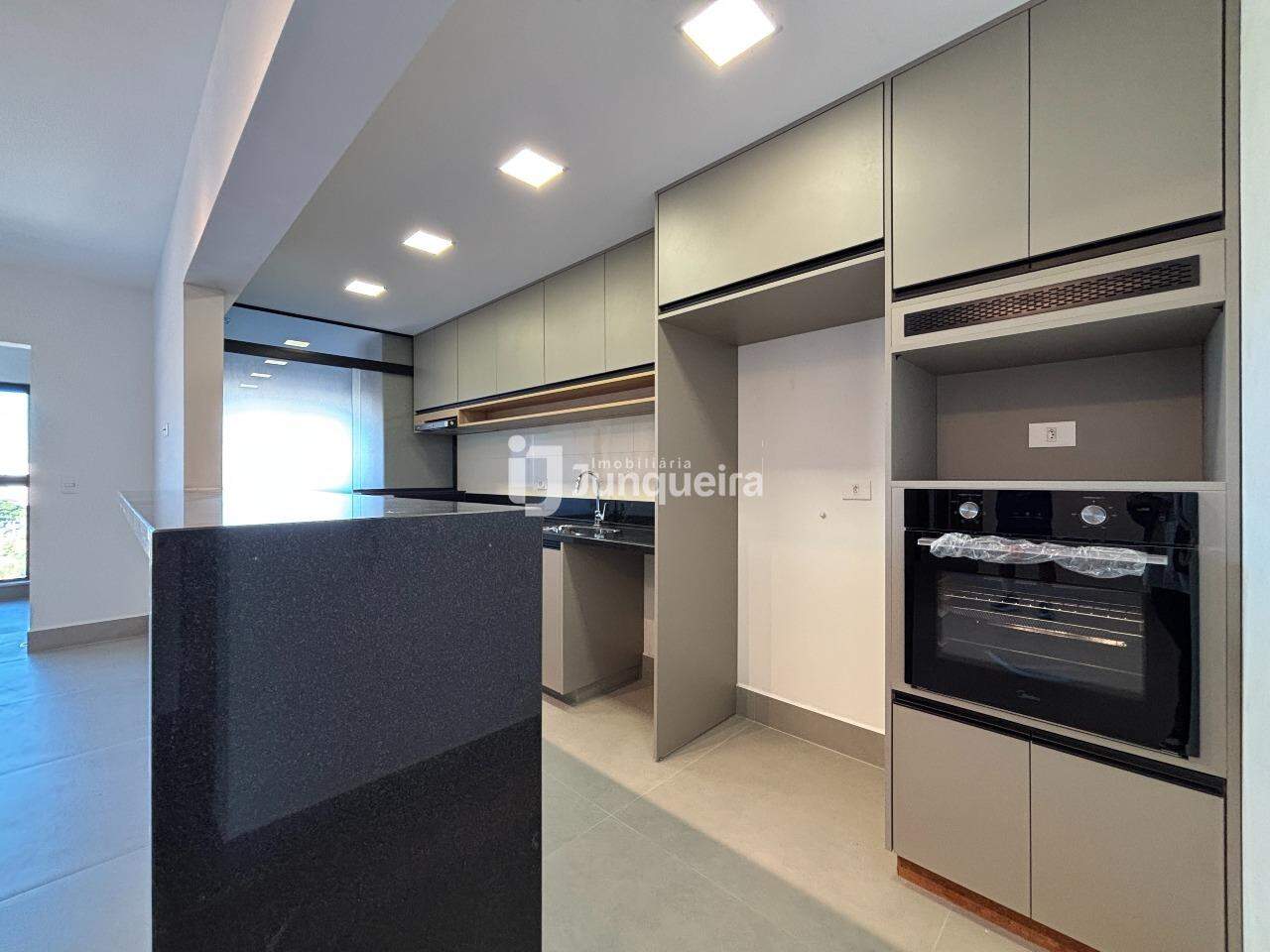 Apartamento à venda no Ilha de Maui, 3 quartos, sendo 1 suíte, 2 vagas, no bairro São Judas em Piracicaba - SP