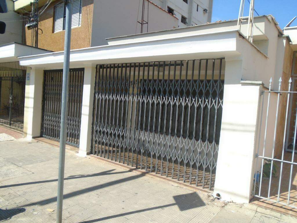 Casa à venda, 3 quartos, sendo 1 suíte, 1 vaga, no bairro Centro em Piracicaba - SP