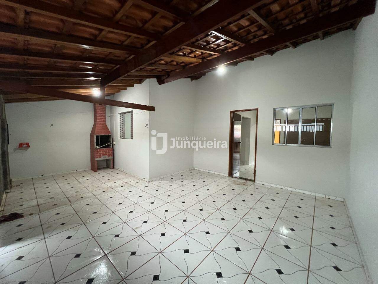 Casa para alugar, 2 quartos, 1 vaga, no bairro Residencial Bom Jardim em Rio das Pedras - SP