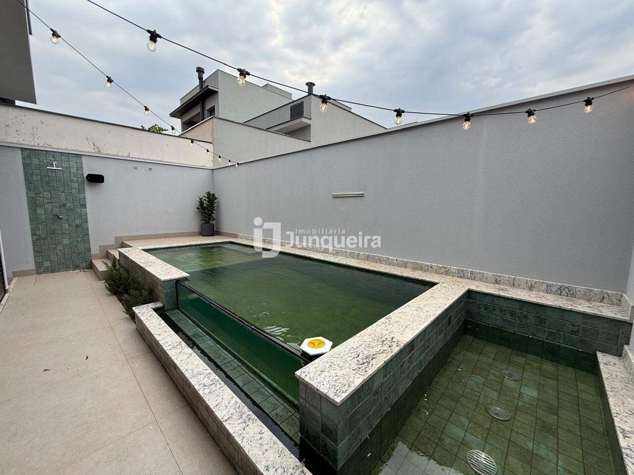 Casa em Condomínio à venda no Mônaco, 3 quartos, sendo 3 suítes, 2 vagas, no bairro Mônaco  em Piracicaba - SP