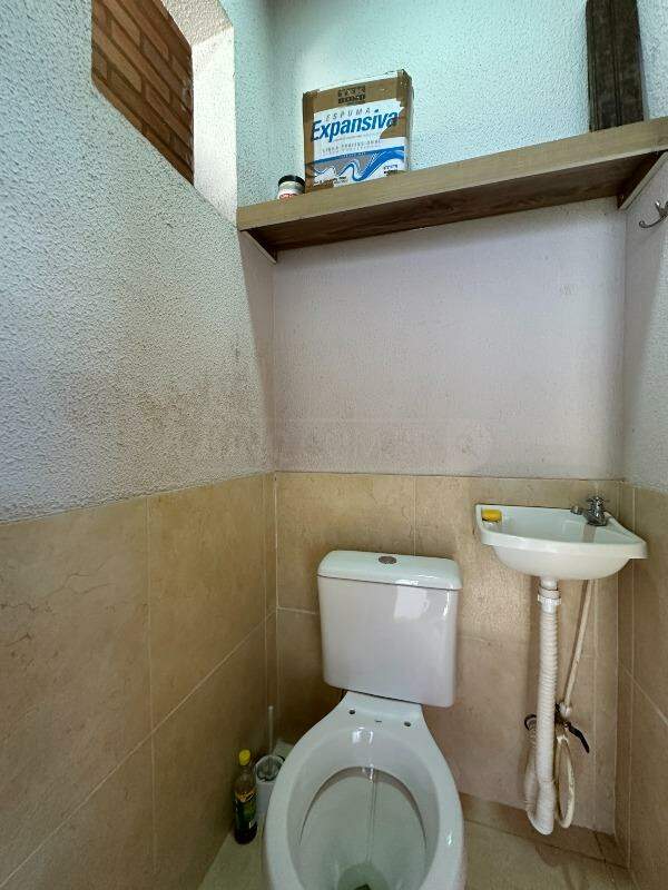 Casa à venda, 3 quartos, sendo 1 suíte, 3 vagas, no bairro Residencial Nova Água Branca II em Piracicaba - SP