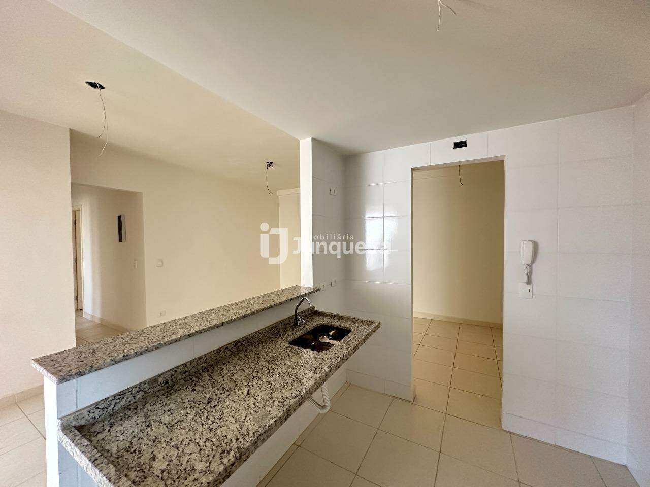 Apartamento à venda no Residencial Estação Paulista, 3 quartos, sendo 1 suíte, 2 vagas, no bairro Paulista em Piracicaba - SP