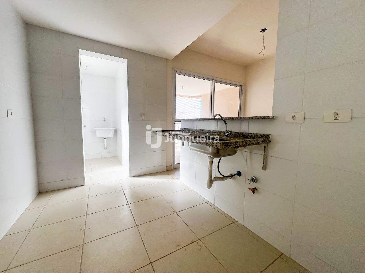 Apartamento à venda no Residencial Estação Paulista, 3 quartos, sendo 1 suíte, 2 vagas, no bairro Paulista em Piracicaba - SP