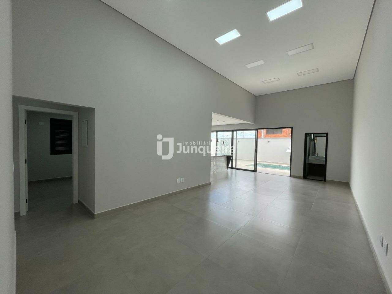 Casa em Condomínio à venda no Canadá Residencial, 3 quartos, sendo 1 suíte, 2 vagas, no bairro Jardim São Francisco (Ondas) em Piracicaba - SP