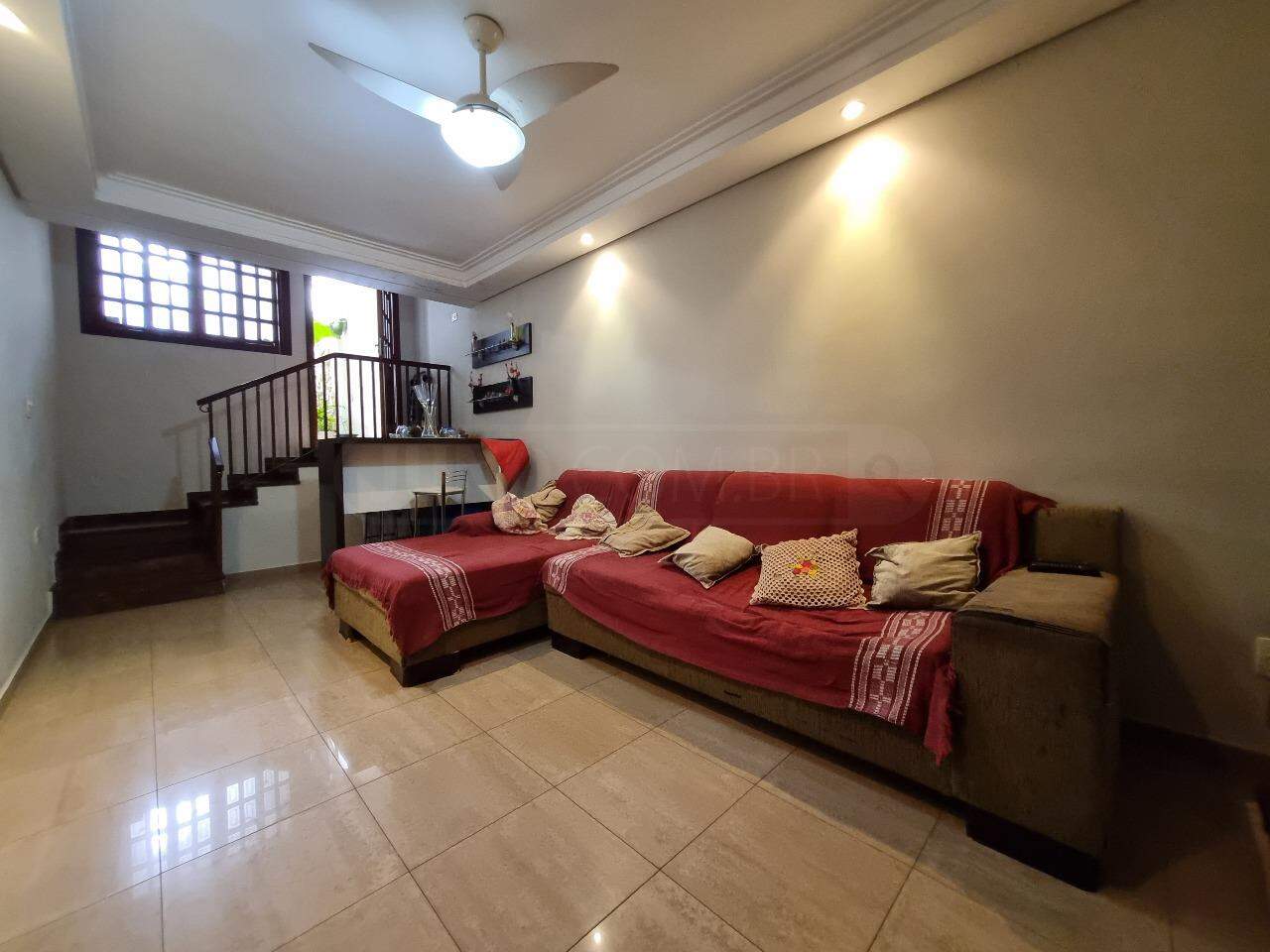 Casa à venda, 2 quartos, sendo 1 suíte, 2 vagas, no bairro Nova Piracicaba em Piracicaba - SP