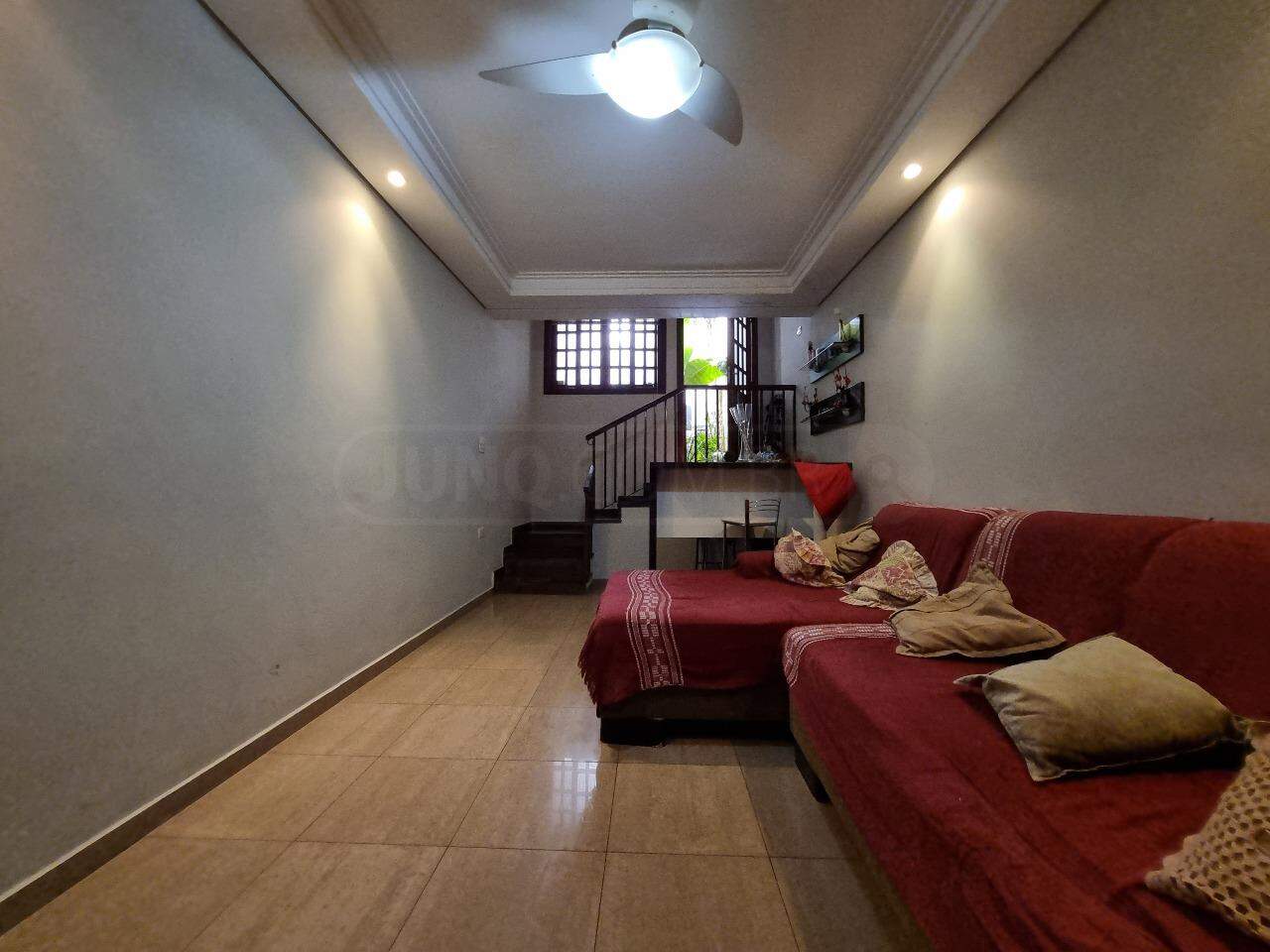 Casa à venda, 2 quartos, sendo 1 suíte, 2 vagas, no bairro Nova Piracicaba em Piracicaba - SP