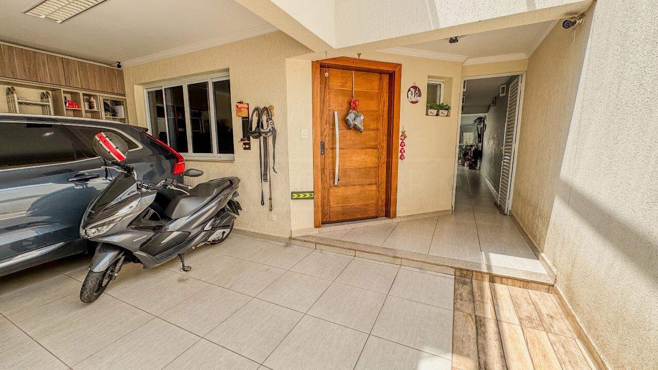 Casa à venda, 3 quartos, sendo 1 suíte, 2 vagas, no bairro Parque Conceição em Piracicaba - SP